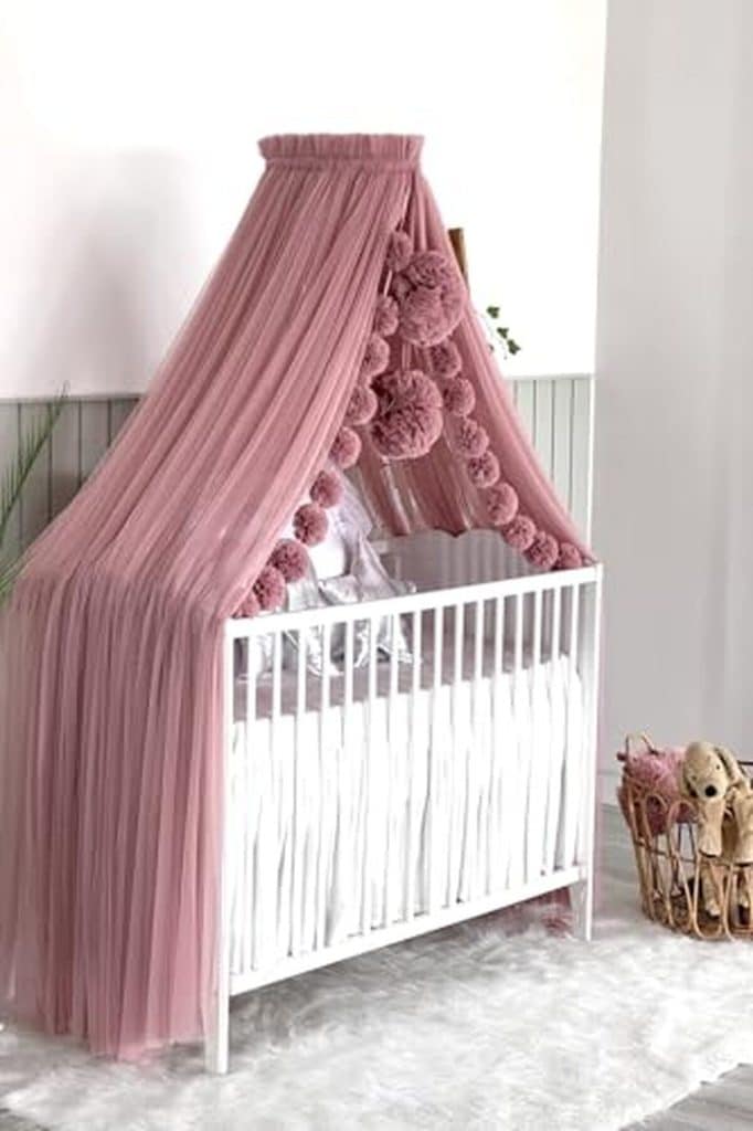 Avis sur le ciel de lit Baby Fancyroom : élégance et douceur pour la chambre de bébé