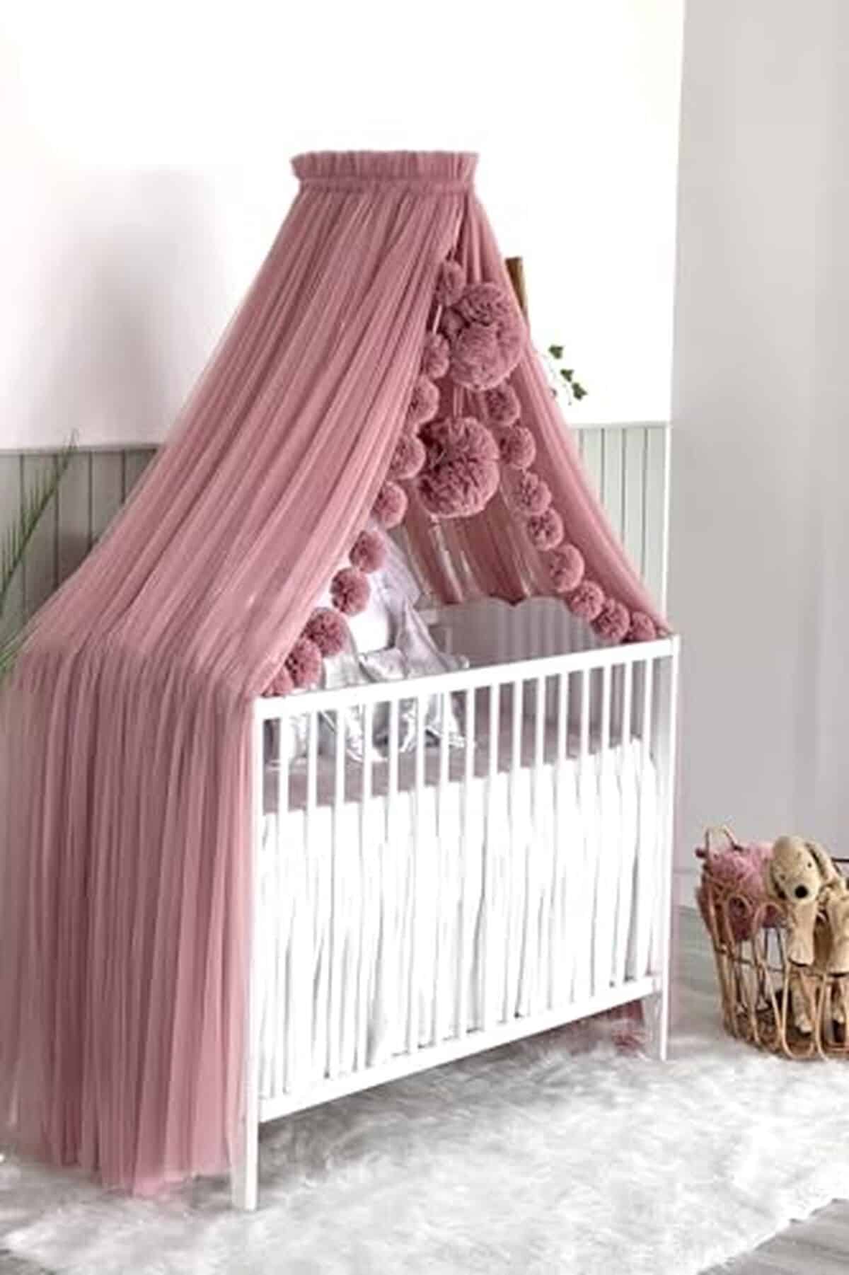 Avis sur le ciel de lit Baby Fancyroom : élégance et douceur pour la chambre de bébé